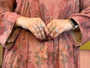 Alternative view of Nayra Floral Pleated Abaya